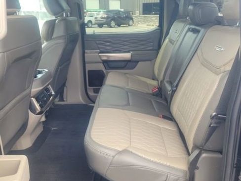 Used 2025 Ford F450 Platinum w/ Platinum Plus Package AWD/4WD image 6