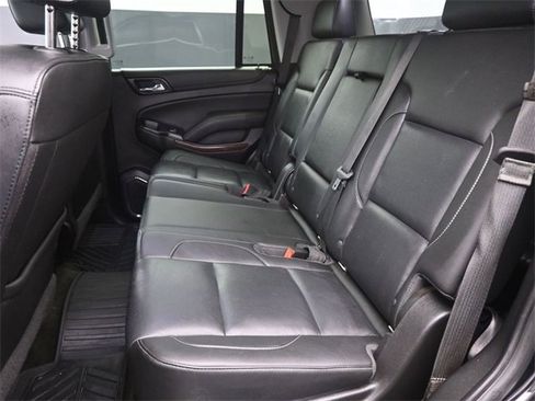 Used 2018 GMC Yukon SLT w/ Premium Edition image 12