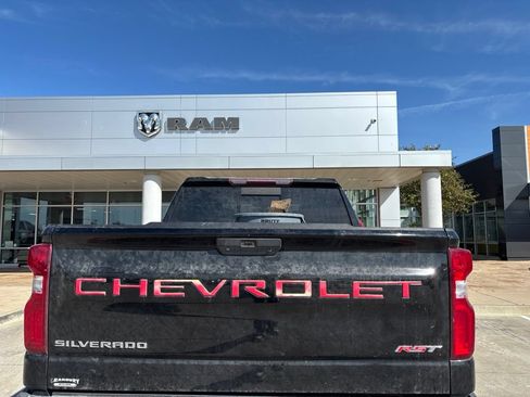 Used 2020 Chevrolet Silverado 1500 RST w/ Texas Edition RWD image 8