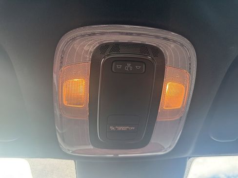 Certified 2025 Hyundai Elantra Sport image 28