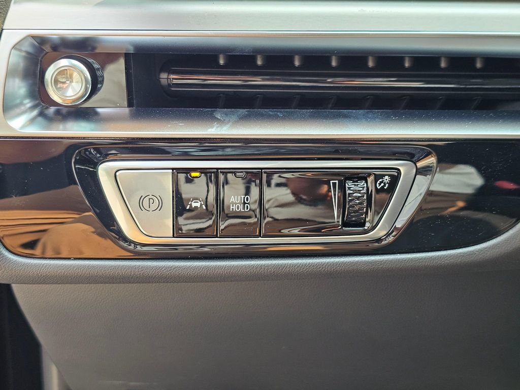 New 2026 Cadillac Lyriq V AWD/4WD image 23
