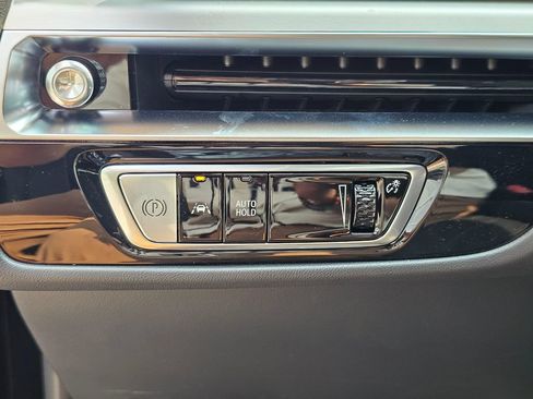New 2026 Cadillac Lyriq V AWD/4WD image 23