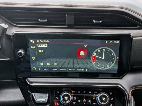 Used 2025 GMC Sierra 3500 AT4 w/ AT4 Premium Plus Package image 28