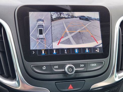 Used 2021 Chevrolet Equinox Premier image 8