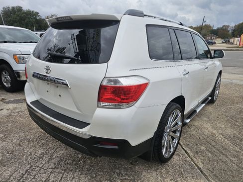Used 2012 Toyota Highlander Limited image 9