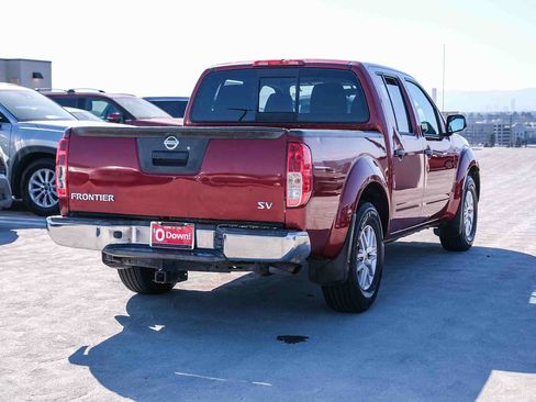 Used 2020 Nissan Frontier SV RWD image 4
