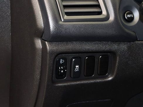 Used 2015 Mitsubishi Outlander Sport SE image 22