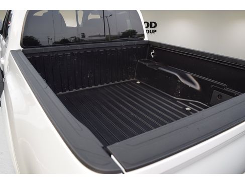 Used 2023 Toyota Tacoma SR5 AWD/4WD image 7