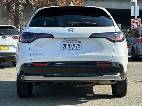 Certified 2025 Honda HR-V EX-L image 5