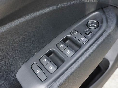 New 2026 Hyundai Venue SEL FWD image 10