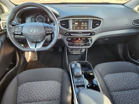 Used 2019 Hyundai Ioniq Electric image 9