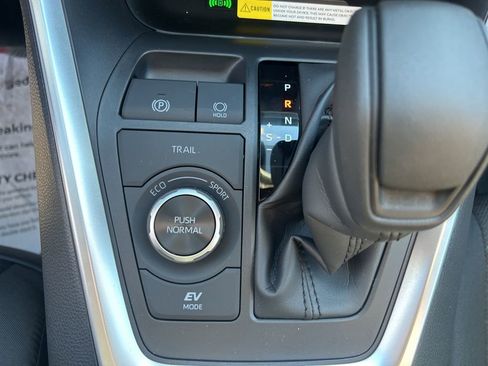 New 2025 Toyota RAV4 XLE image 40