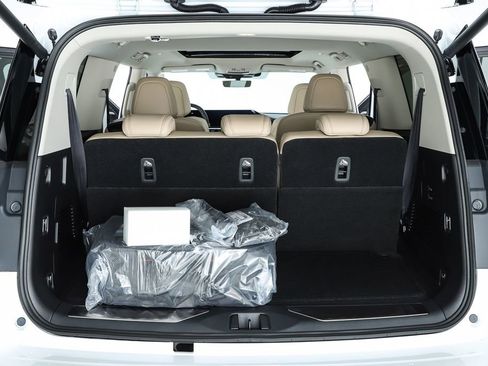 New 2026 INFINITI QX80 Pure w/ Cargo Package AWD/4WD image 30