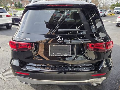 Certified 2022 Mercedes-Benz GLB 250 4MATIC image 10