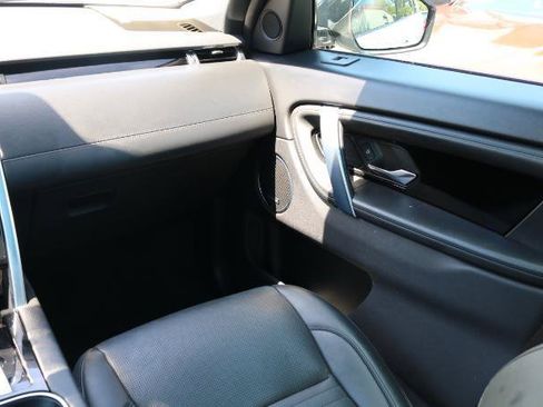 Used 2021 Land Rover Discovery Sport SE AWD/4WD image 20