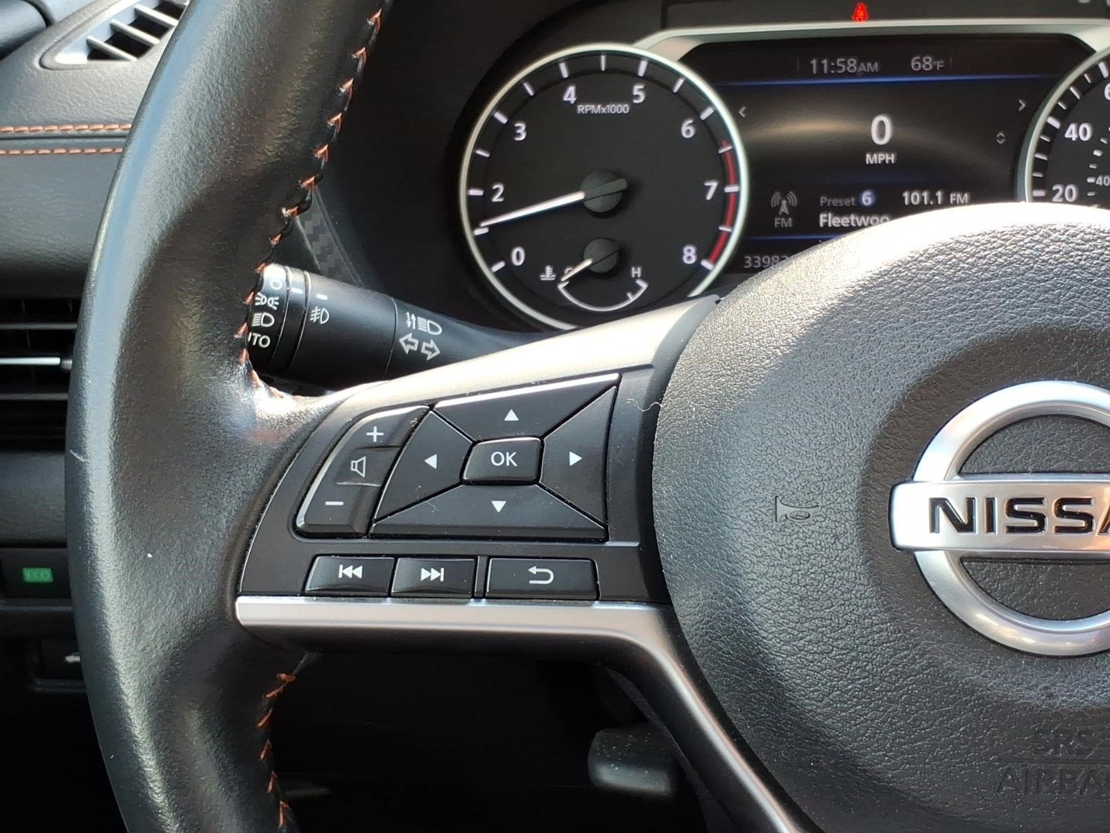 Used 2023 Nissan Sentra SR w/ Midnight Edition Package FWD image 15