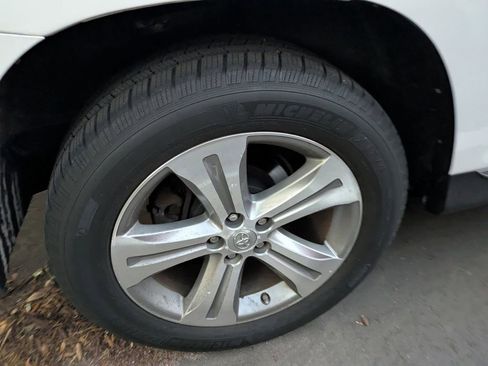 Used 2011 Toyota Highlander Limited w/ Tow Pkg image 8