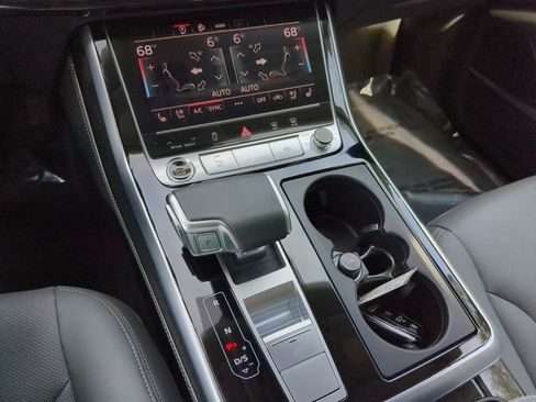 Certified 2025 Audi Q8 Premium Plus w/ Premium Plus Package image 27