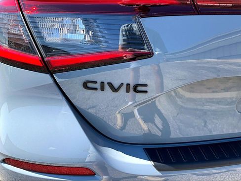 Used 2024 Honda Civic Sport image 32