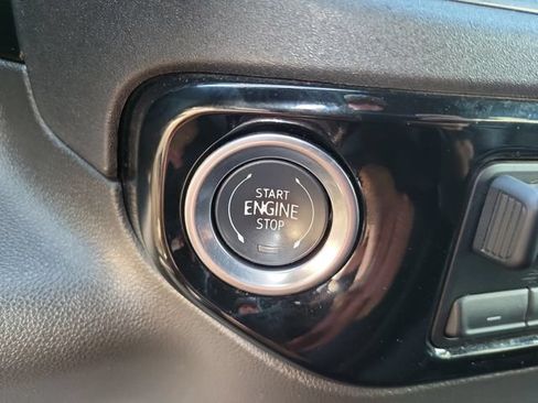 Used 2025 Chevrolet Silverado 1500 LT RWD image 21