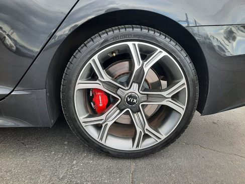 Used 2018 Kia Stinger GT RWD image 17