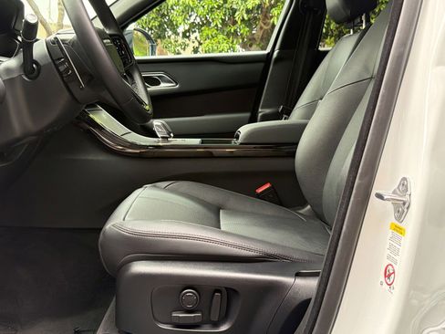 Used 2026 Land Rover Range Rover Velar Dynamic SE image 23