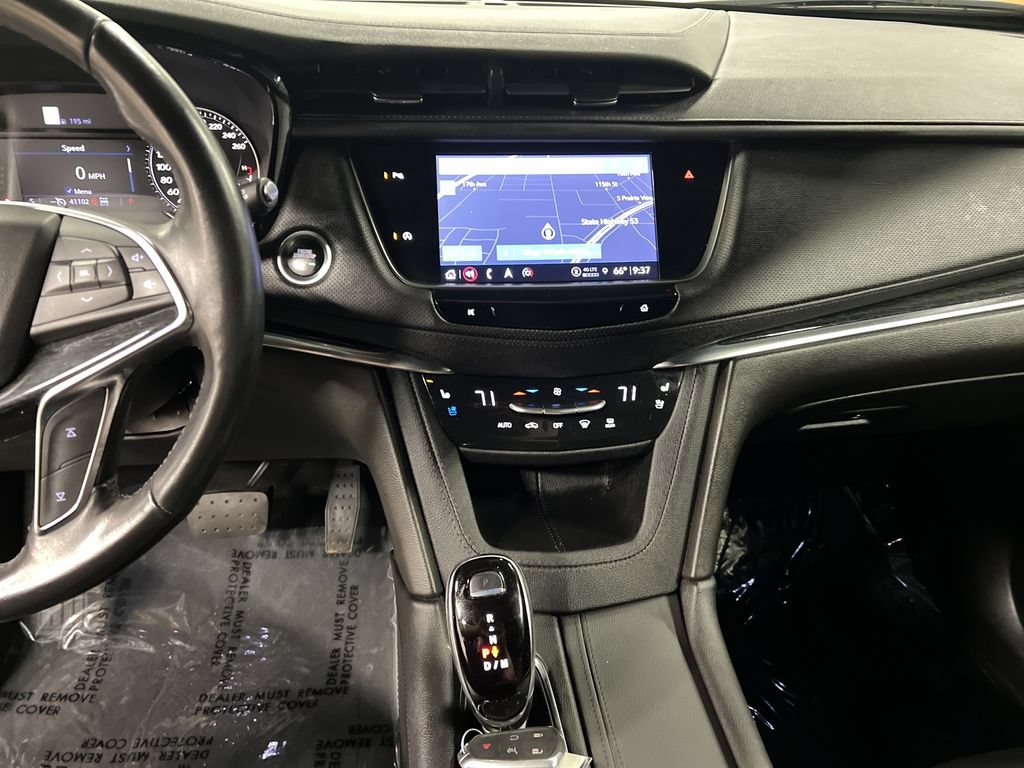 Certified 2023 Cadillac XT5 Premium Luxury w/ LPO, Floor Liner Package AWD/4WD image 21