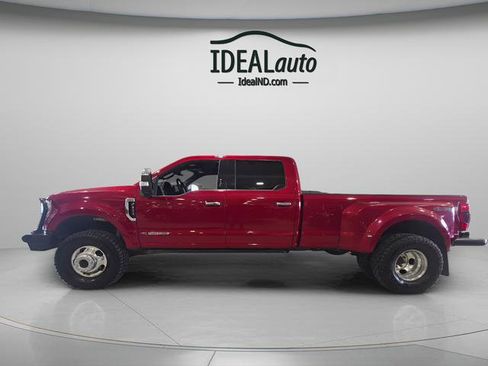 Used 2021 Ford F350 Platinum AWD/4WD image 2