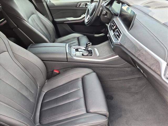 Used 2022 BMW X5 xDrive40i AWD/4WD image 23