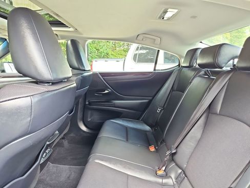 Used 2019 Lexus ES 350 image 31