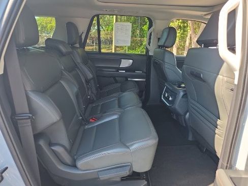Certified 2025 Ford Expedition Max Active AWD/4WD image 9