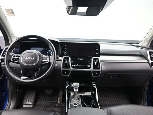Used 2023 Kia Sorento SX AWD/4WD image 33