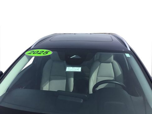 Used 2025 MAZDA CX-30 AWD 2.5 S w/ Preferred Package image 12