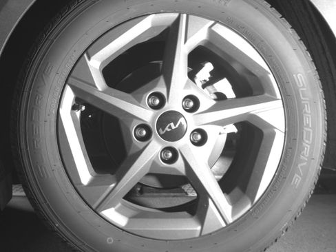 Used 2025 Kia K4 LXS image 14