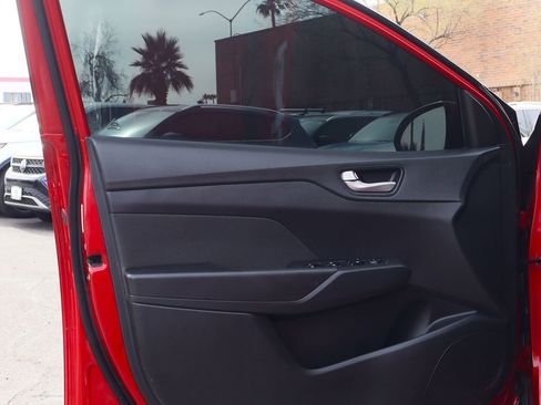 Used 2018 Hyundai Accent SE image 36