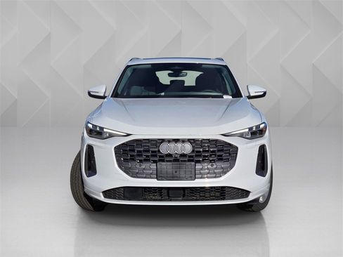 New 2025 Audi Q5 Premium Plus image 2