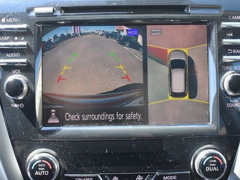 Used 2019 Nissan Murano Platinum w/ Cargo Package image 27