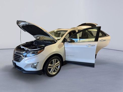 Used 2018 Chevrolet Equinox Premier AWD/4WD image 9