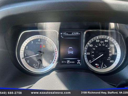 Used 2017 Nissan Titan Platinum Reserve image 24