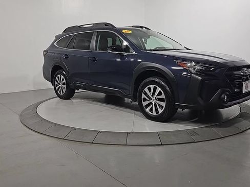 Certified 2025 Subaru Outback Premium AWD/4WD image 8