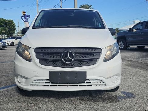 Used 2017 Mercedes-Benz Metris Passenger image 8