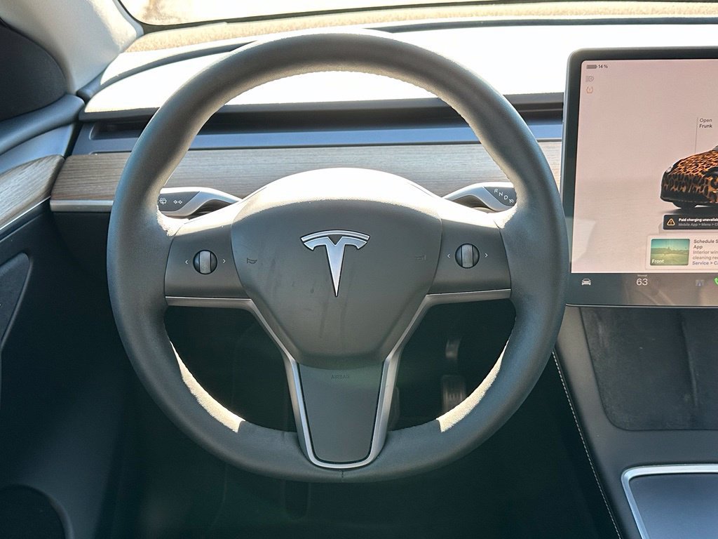 Used 2023 Tesla Model Y 2WD image 28