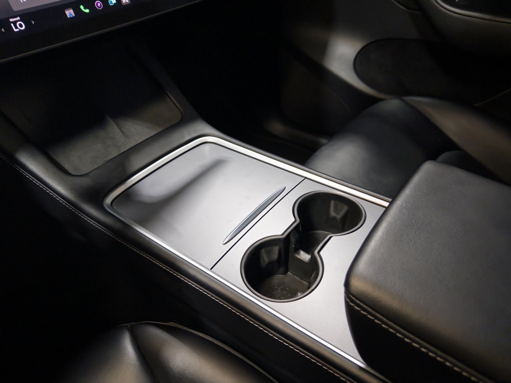 Used 2023 Tesla Model Y 2WD image 17