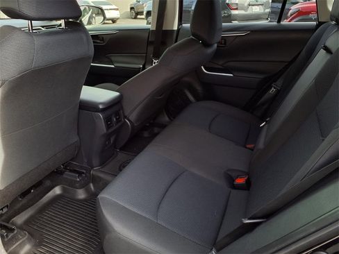 Certified 2025 Toyota RAV4 LE image 19