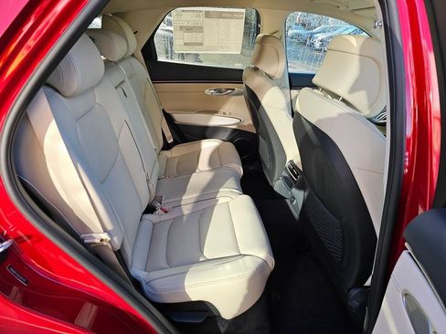 New 2026 Genesis GV70 2.5T Advanced image 27