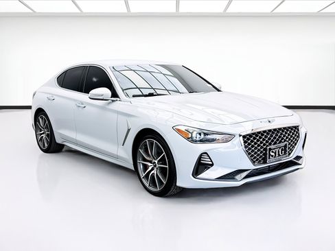 Used 2019 Genesis G70 2.0T Sport RWD image 3