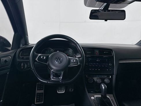 Used 2018 Volkswagen GTI SE w/ SE Leather Package image 23