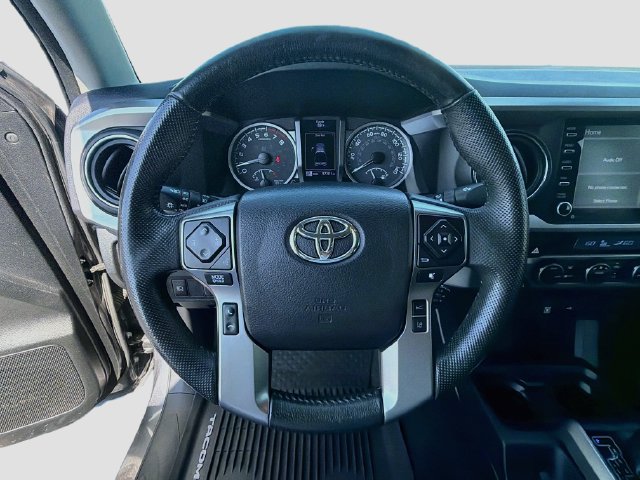 Used 2021 Toyota Tacoma SR5 RWD image 11