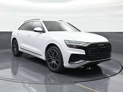 Used 2022 Audi Q8 Premium Plus AWD/4WD image 4