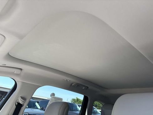 New 2026 Lincoln Nautilus Reserve AWD/4WD image 25